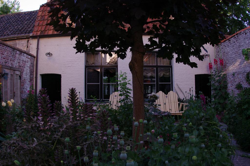 B&B Canal Deluxe Брюгге Экстерьер фото