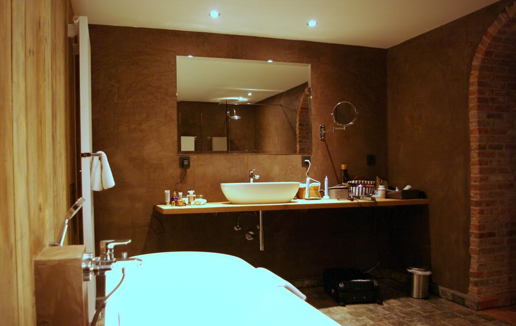 B&B Canal Deluxe Брюгге Экстерьер фото