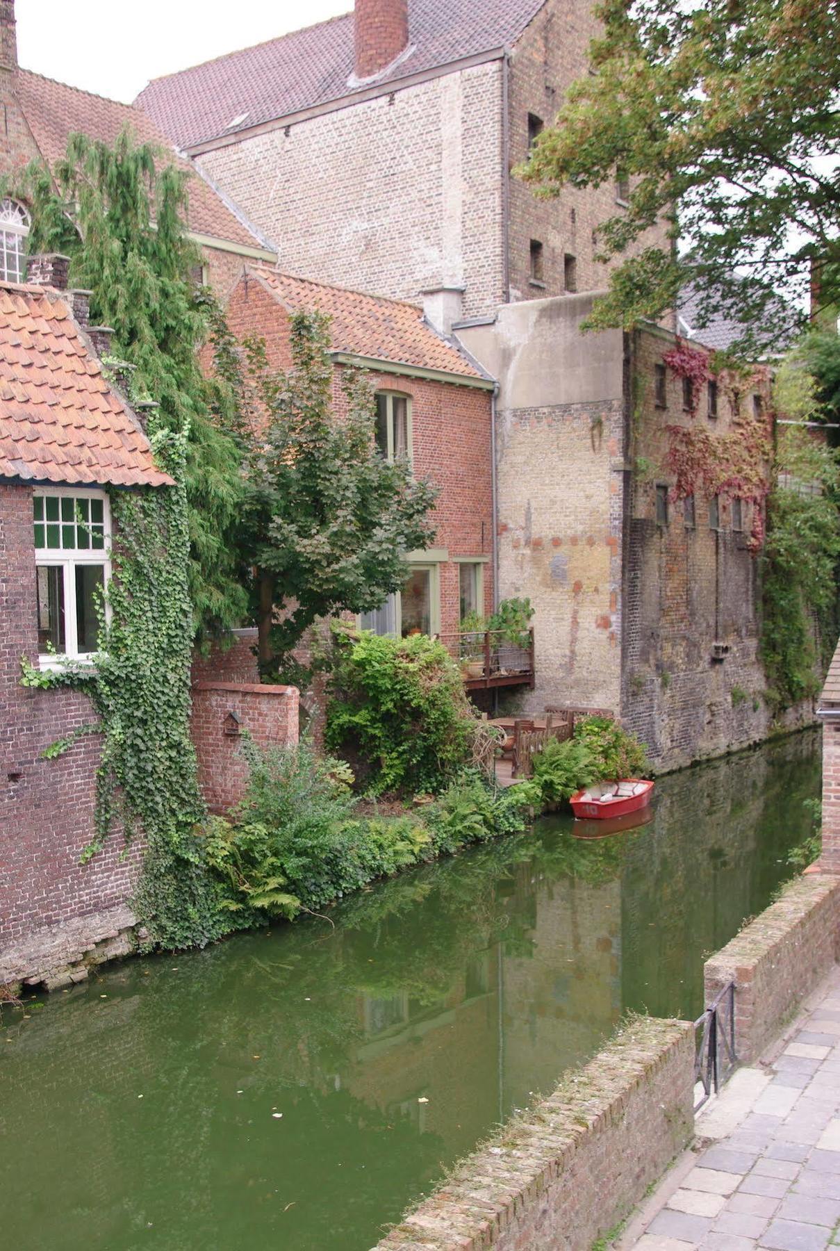 B&B Canal Deluxe Брюгге Экстерьер фото